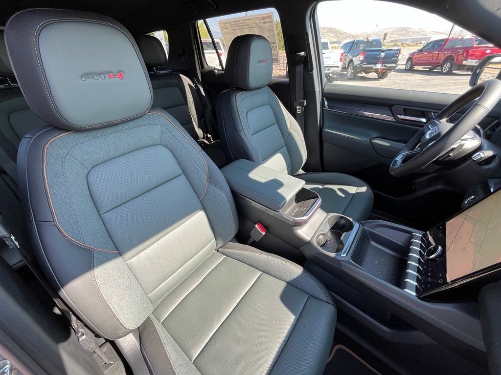 New 2027 GMC Terrain AT4 w/ Convenience Package III AWD/4WD image 20