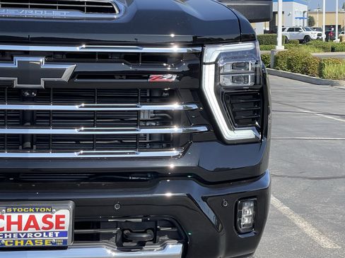 New 2026 Chevrolet Silverado 2500 LT w/ Z71 Chrome Sport Edition AWD/4WD image 5