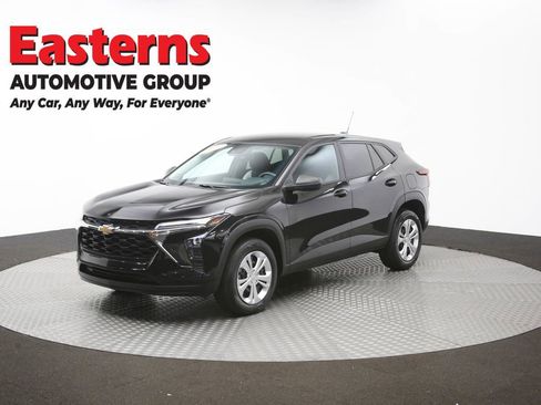 Used 2024 Chevrolet Trax LS FWD image 54