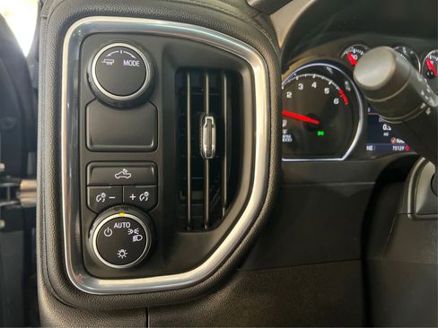 Used 2021 Chevrolet Silverado 1500 LT w/ Bed Protection Package image 18