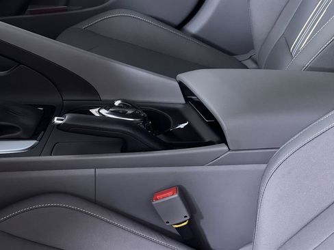 New 2025 Hyundai Elantra Sport image 21