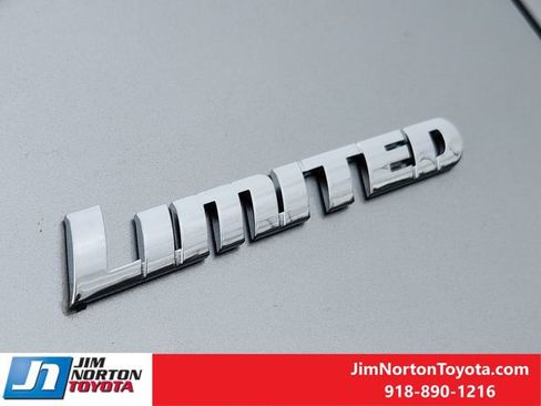 New 2026 Toyota Tundra Limited AWD/4WD image 9