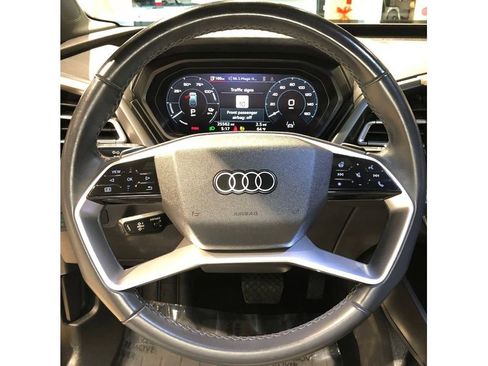 Used 2024 Audi Q4 e-tron Premium Plus w/ Premium Plus image 24