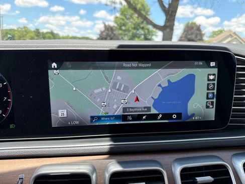 Used 2022 Mercedes-Benz GLE 350 4MATIC image 7