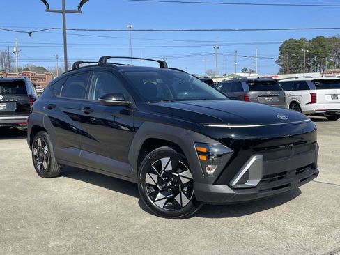 Certified 2025 Hyundai Kona SEL image 1
