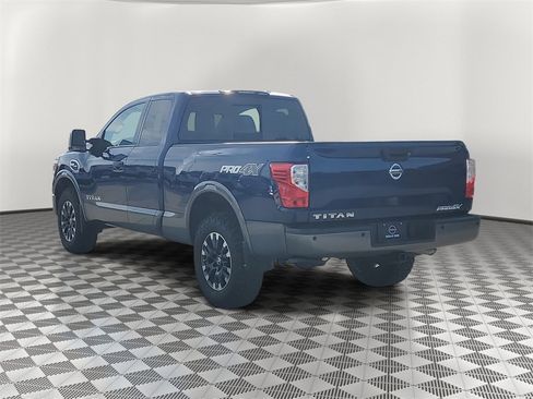 Used 2017 Nissan Titan PRO-4X image 5