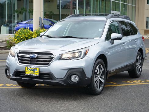 Used 2019 Subaru Outback 3.6R Limited AWD/4WD image 1