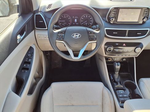 Used 2021 Hyundai Tucson SE image 8