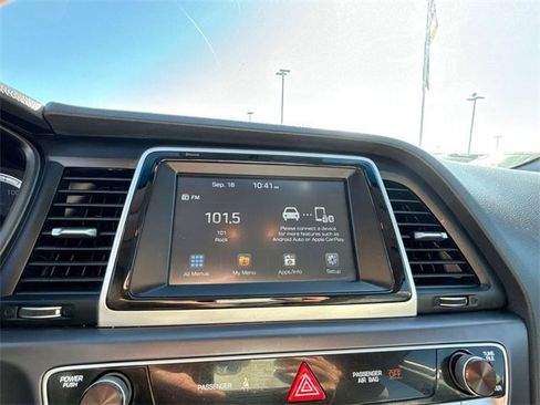 Used 2019 Hyundai Sonata SE image 13