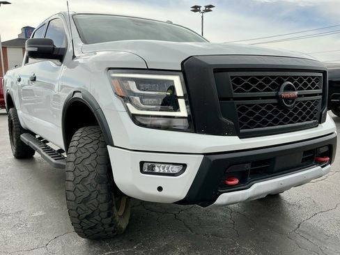 Used 2021 Nissan Titan PRO-4X w/ Pro-4x Convenience Package image 2