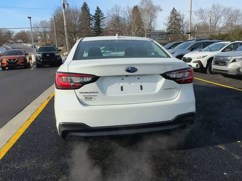 Used 2023 Subaru Legacy Premium image 7