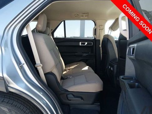 Used 2020 Ford Explorer 4WD w/ Class III Trailer Tow Package image 7
