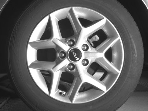 Used 2025 Kia Soul LX w/ LX Technology Package image 14