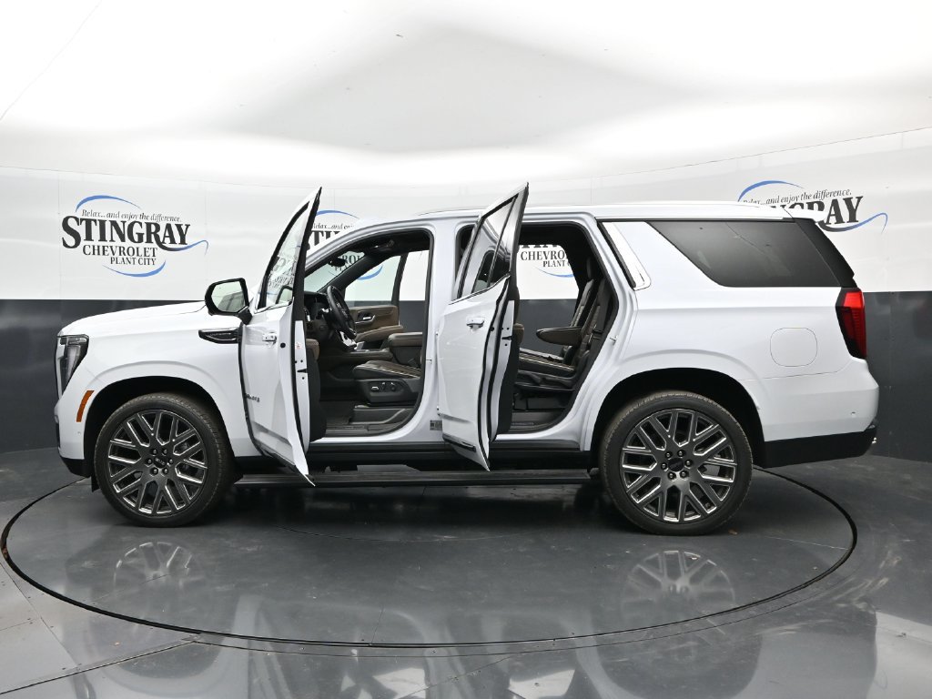 Used 2026 GMC Yukon Denali Ultimate w/ LPO, Floor Liner Package AWD/4WD image 37