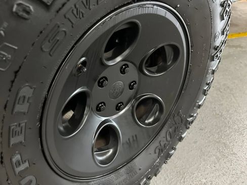 Used 2014 Jeep Wrangler Unlimited Rubicon w/ Connectivity Group AWD/4WD image 11