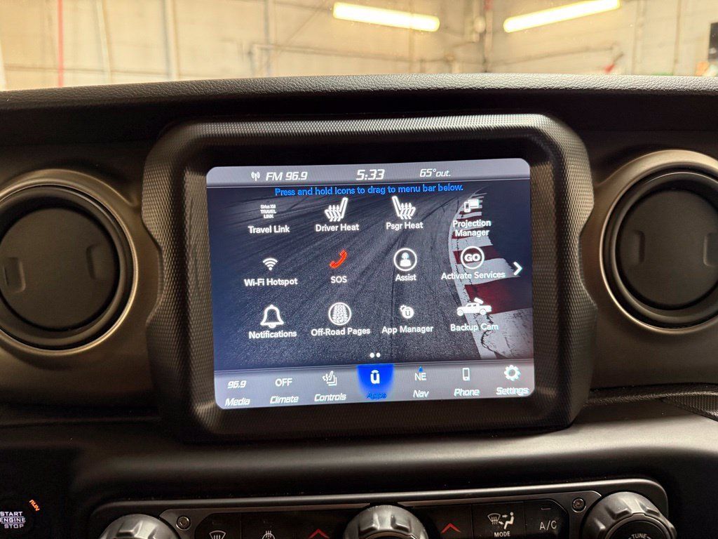 Used 2021 Jeep Gladiator Sport AWD/4WD image 13