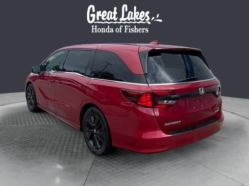 Used 2023 Honda Odyssey Sport image 3