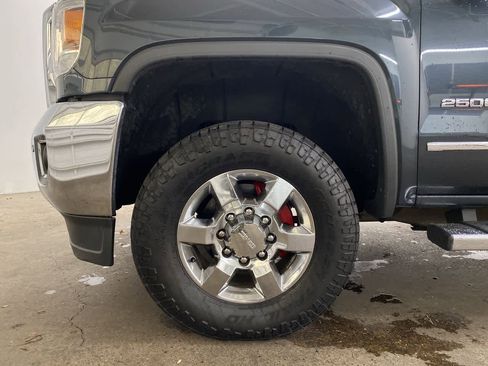 Used 2019 GMC Sierra 2500 SLT w/ Duramax Plus Package image 12