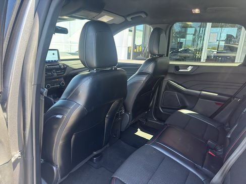Used 2024 Ford Escape ST-Line AWD/4WD image 7