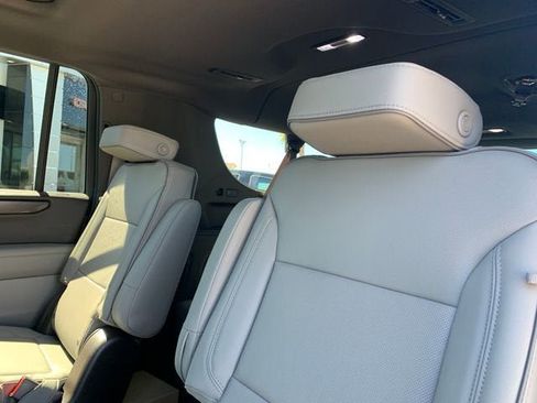 New 2026 GMC Yukon XL Elevation w/ Elevation Premium Package AWD/4WD image 13