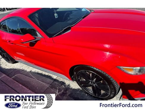 Used 2015 Ford Mustang Coupe RWD image 8