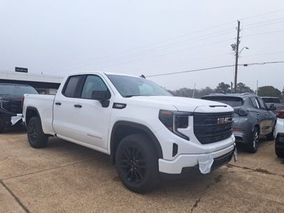 New 2026 GMC Sierra 1500 Pro w/ Graphite Edition