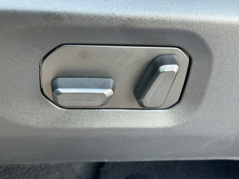 Used 2024 Jeep Wrangler Unlimited Rubicon 4xe AWD/4WD image 19