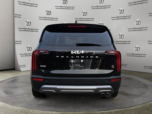Used 2022 Kia Telluride SX w/ SX Prestige Package image 4