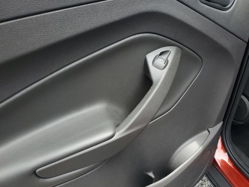 Used 2015 Ford Escape S FWD image 11