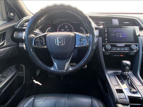 Used 2018 Honda Civic Sport Touring image 14