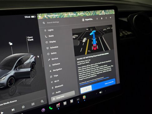 Used 2023 Tesla Model Y Performance AWD/4WD image 77