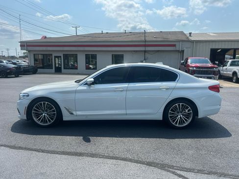 Used 2019 BMW 530i w/ Convenience Package RWD image 8