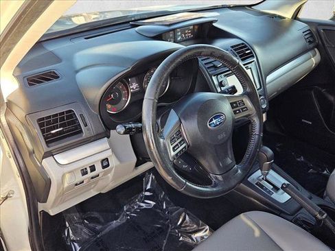 Used 2015 Subaru Forester 2.5i Limited image 9