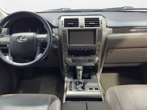 Used 2016 Lexus GX 460 w/ Navigation Package AWD/4WD image 20