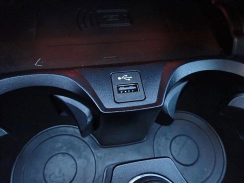 Used 2023 BMW 330i xDrive Sedan image 19