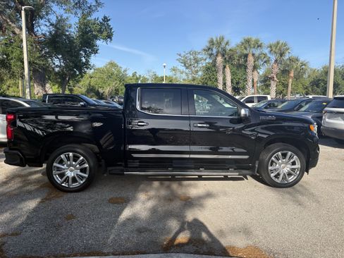 Used 2024 Chevrolet Silverado 1500 High Country w/ High Country Premium Package image 8