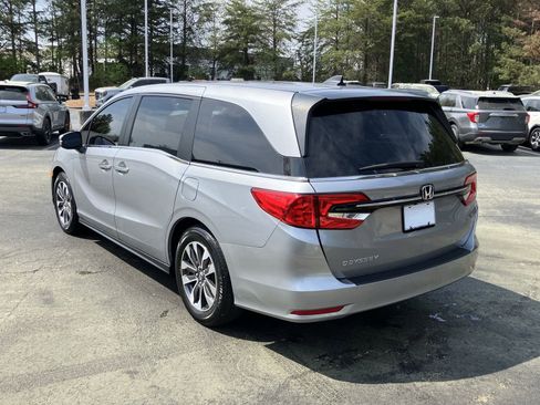 Used 2023 Honda Odyssey EX-L image 5