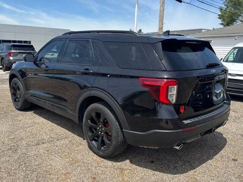 Used 2023 Ford Explorer ST-Line w/ Class IV Trailer Tow Package AWD/4WD image 4