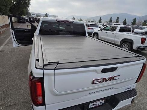 Used 2024 GMC Sierra 1500 AT4 w/ Technology Package AWD/4WD image 10