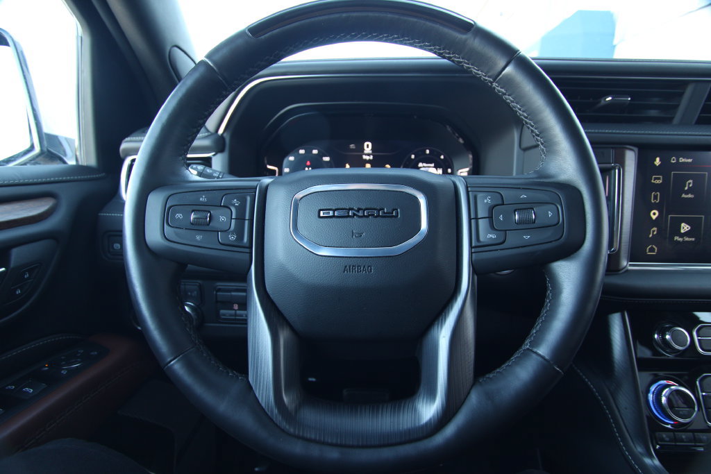 Used 2024 GMC Yukon XL Denali Ultimate AWD/4WD image 23