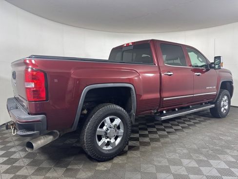 Used 2016 GMC Sierra 3500 Denali w/ Duramax Plus Package image 3