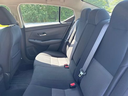 Used 2022 Nissan Sentra SV FWD image 15