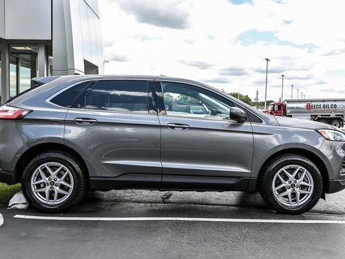 Certified 2023 Ford Edge SEL w/ Convenience Package AWD/4WD image 10
