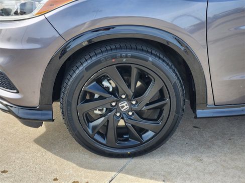 Certified 2022 Honda HR-V Sport image 11