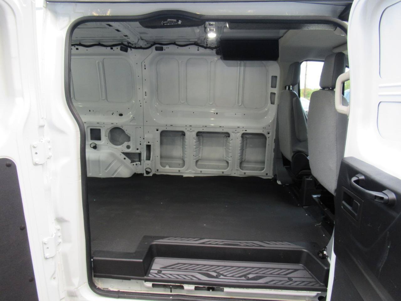 Used 2018 Ford Transit 150 130 Low Roof RWD image 12