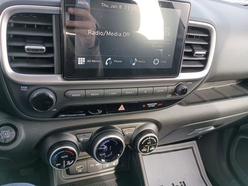 New 2026 Hyundai Venue SEL image 22