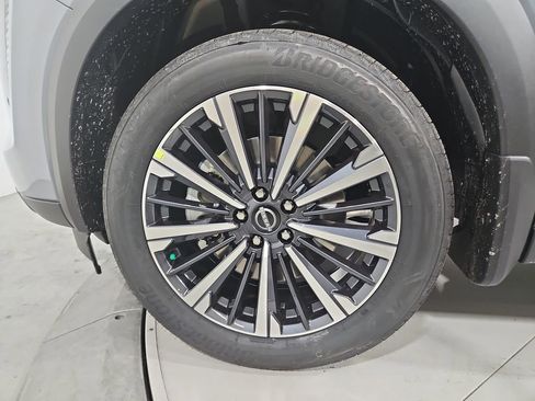 New 2026 Nissan Pathfinder Platinum image 27