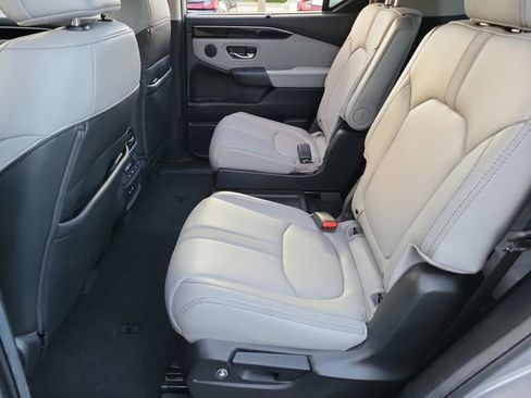 Certified 2024 Honda Pilot EX-L image 11