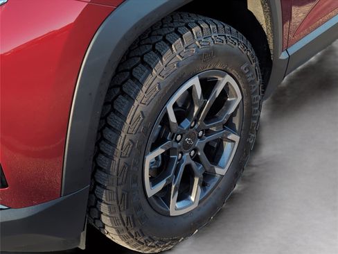 Used 2025 Chevrolet Equinox ACTIV w/ Safety and Technology Package image 11