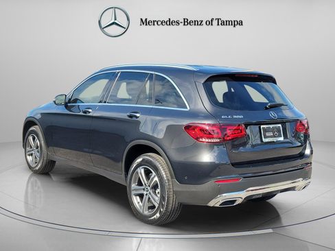 Certified 2022 Mercedes-Benz GLC 300 image 2
